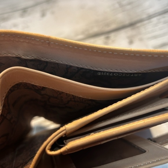 ART DECO 7321 Map Wallet - Picture 7 of 11